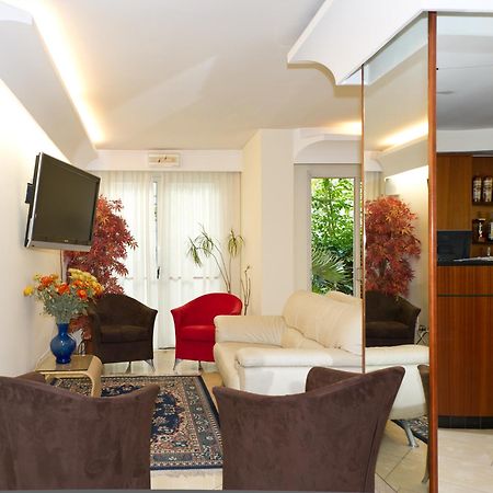 Hotel St Pierre Rimini Eksteriør billede